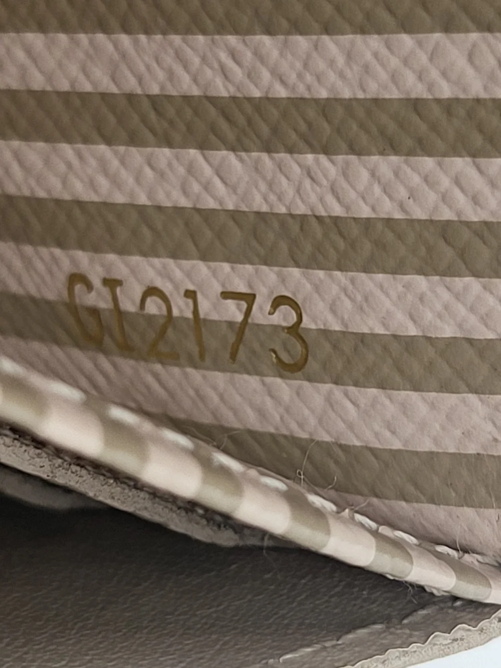LOUIS VUITTON Limited Edition Damier Canvas Inventeur Trunks & Lock Sarah Wallet